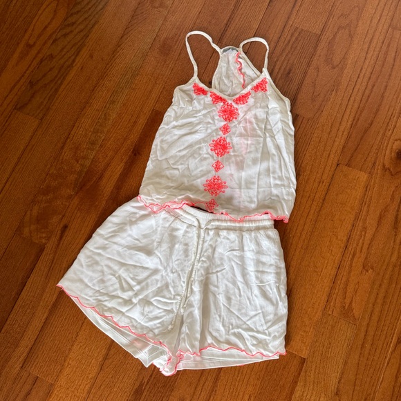 2 Piece Summer Top and Short Set - Picture 7 of 8